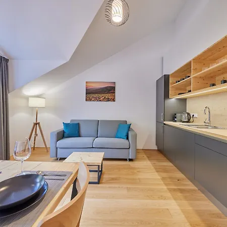 Krakonos Apartamento *